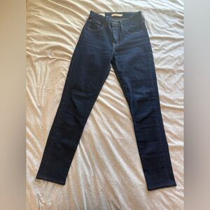 Levi's 721 High rise Skinny Dark Blue Jeans